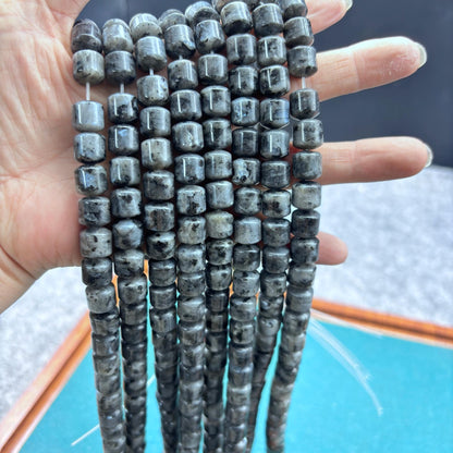Natürliche Labradorit Radperlen, grau-blaue Edelstein Zylinder Nuggets mit Schimmer, mittig gebohrt für DIY Schmuckherstellung