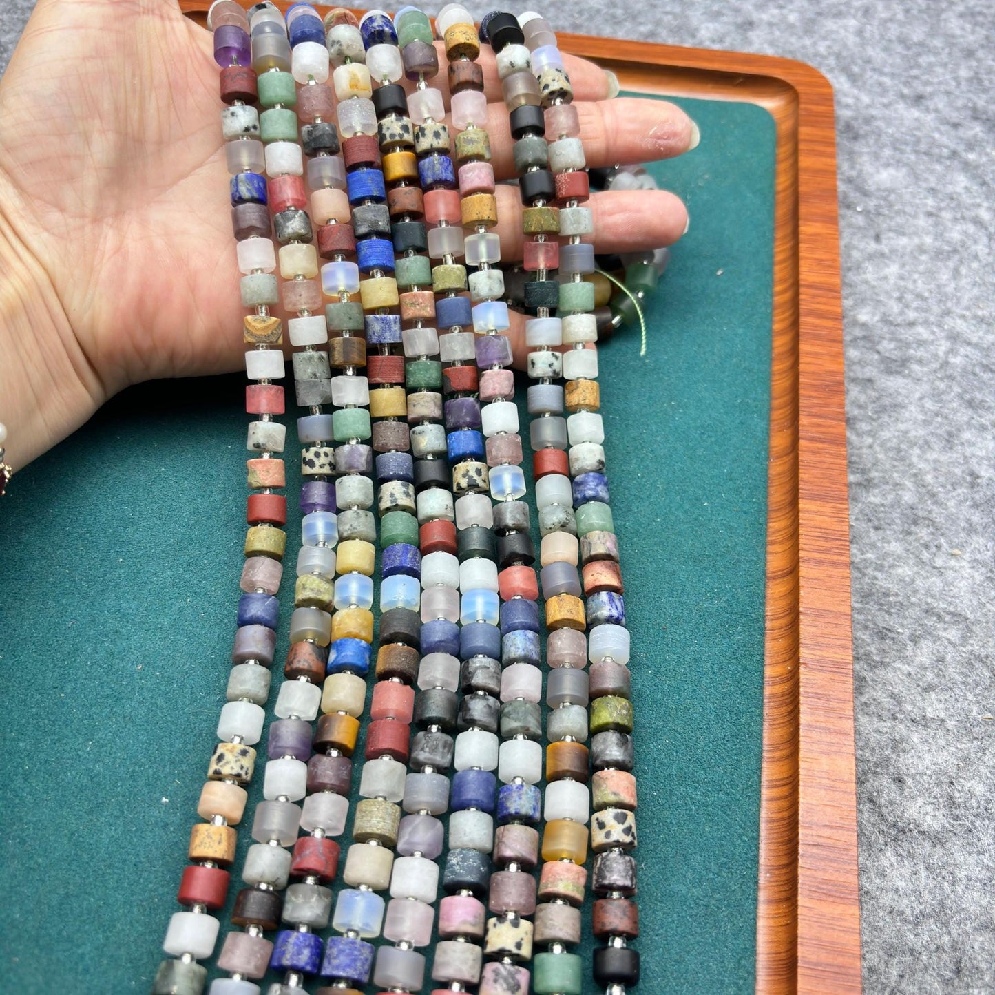 b0a6fb00-3493-4c47-9a5d-7bce327287cd