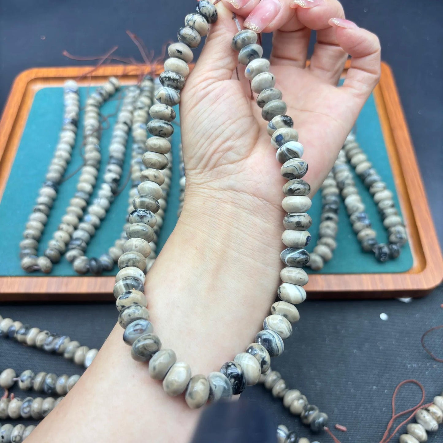 Vintage Achat Rondelle Perlen – Natürliche flache Abacus-Spacer für DIY-Schmuck, Boho-Design, graue Mixfarbe, 1 Strang Steinperlen