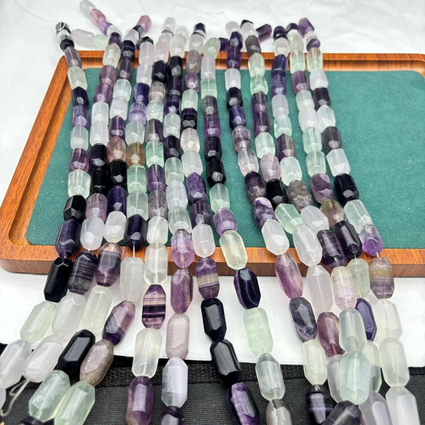 Natürliche gemischte Edelstein Röhrenperlen, polierte Kristall Nuggets für DIY Schmuckherstellung, bunte Heilsteine Strang 38cm gebohrt