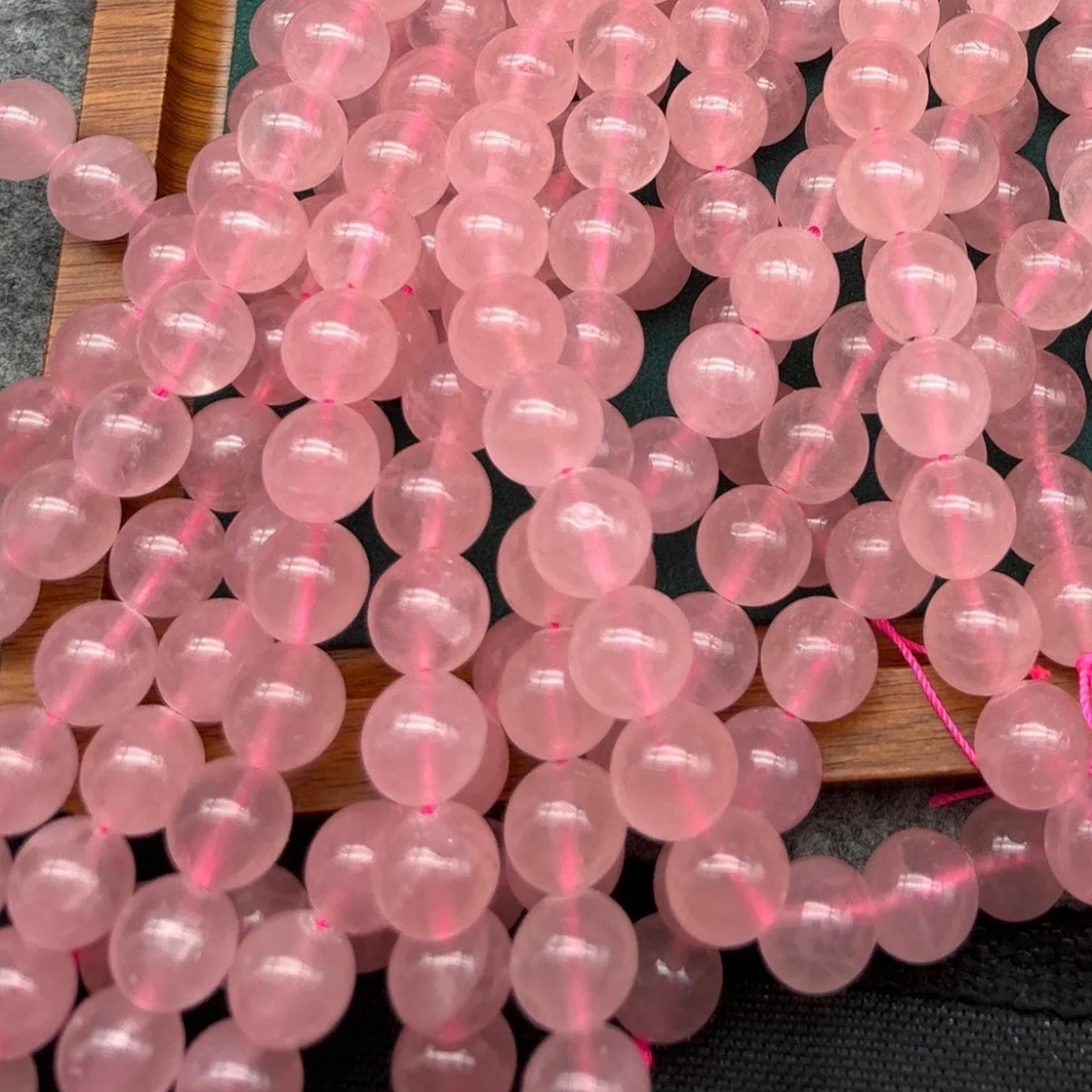 Sanfte rosa Rosenquarz Perlen für DIY-Schmuck – Runde Edelsteinperlen poliert, ideal für Armbänder, Halsketten, romantische Designs
