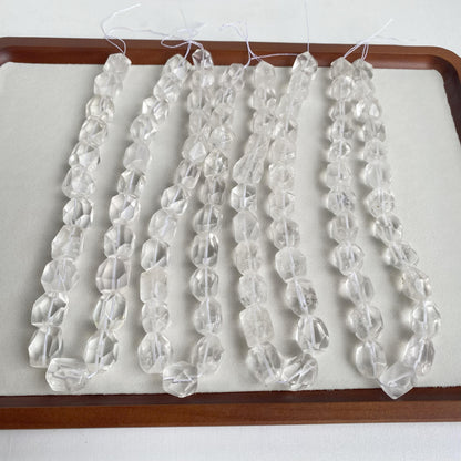 Facettierte klare Quarzperlen für DIY Schmuckherstellung, Naturstein Perlenstrang, Boho Bastelperlen für Armband oder Kette