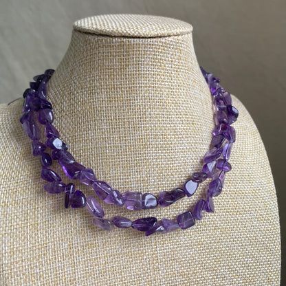 Natürliche Amethyst Chips Perlen, tiefviolette Kristalle für Schmuckherstellung, Boho DIY Bastelperlen, unregelmäßige Nuggets Strang 40cm