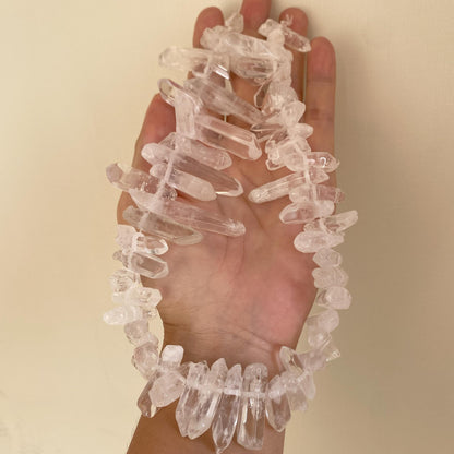 Natürliche Bergkristall Stäbchen Perlen für Schmuckherstellung, Boho DIY Heilstein Strang, klare Quarz Nuggets für Halskette Armband