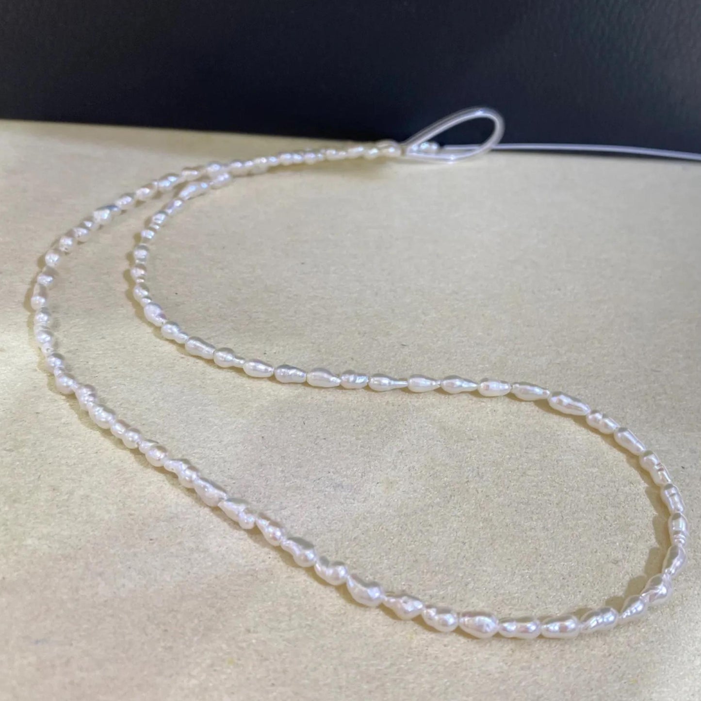 Kleine weiße Barock Süßwasserperlen, unregelmäßige Perlenstränge zum Basteln, seitlich gebohrt, DIY Schmuckzubehör, Mini Naturperlen