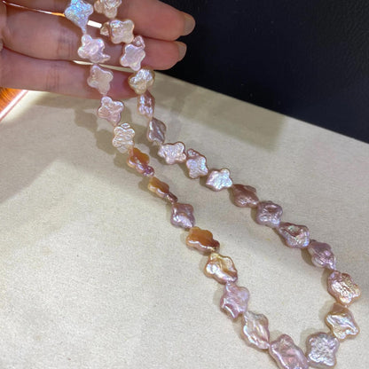 Natürliche Süßwasserperlen vierblättrige Form, unregelmäßige rosa-orange Nuggets, Boho DIY Schmuckmaterial, Strang für Halsketten Armbänder