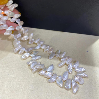 Natürliche Süßwasser Stabperlen, große Biwa Perlen für DIY Schmuck, unregelmäßig, weiß schimmernd, doppelt gebohrt, Perlenstrang