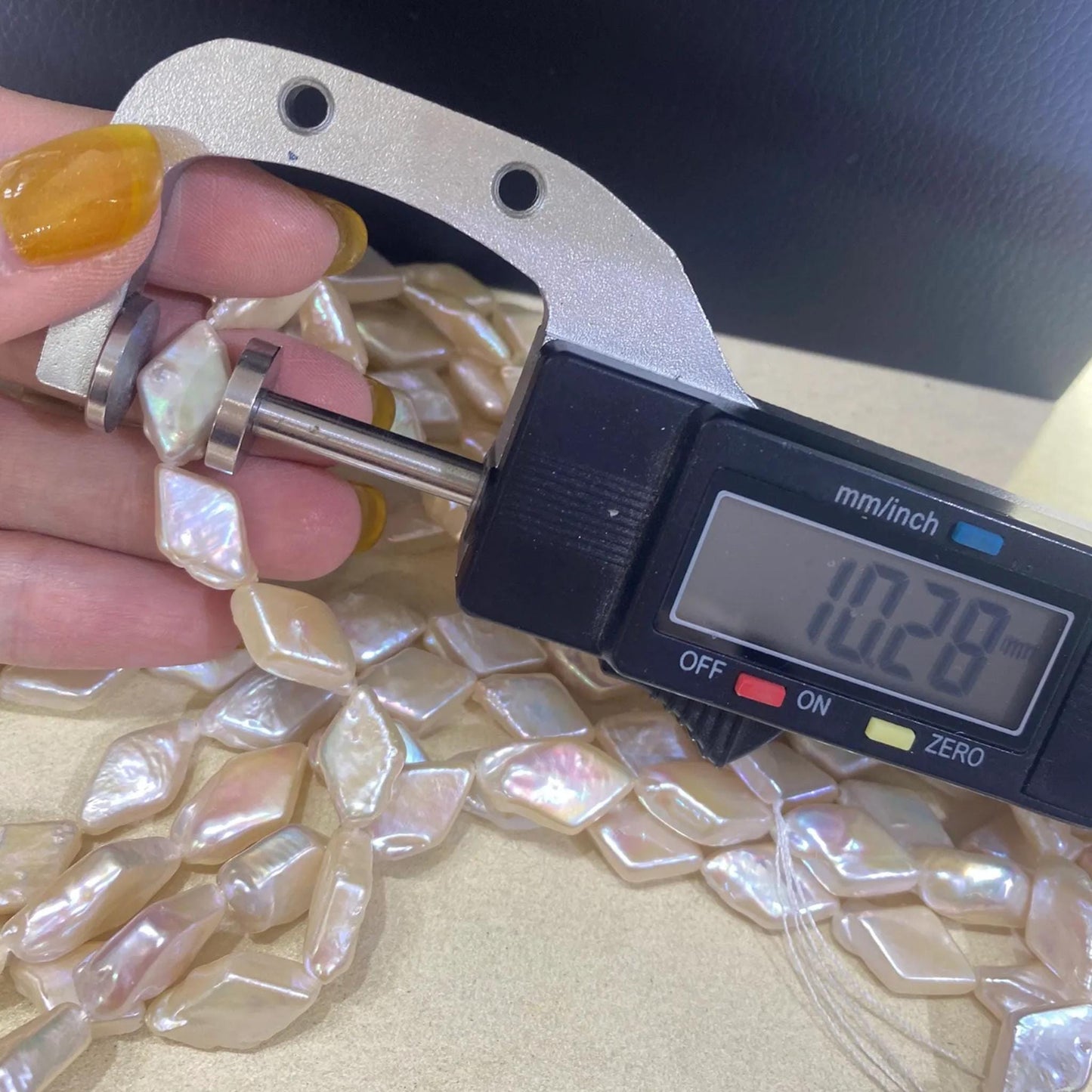 Handgefertigter Strang Champagnerfarben Diamantform Süßwasserperlen Barockperlen lose Perlen für DIY Schmuck Halsketten Armbänder Ohrringe