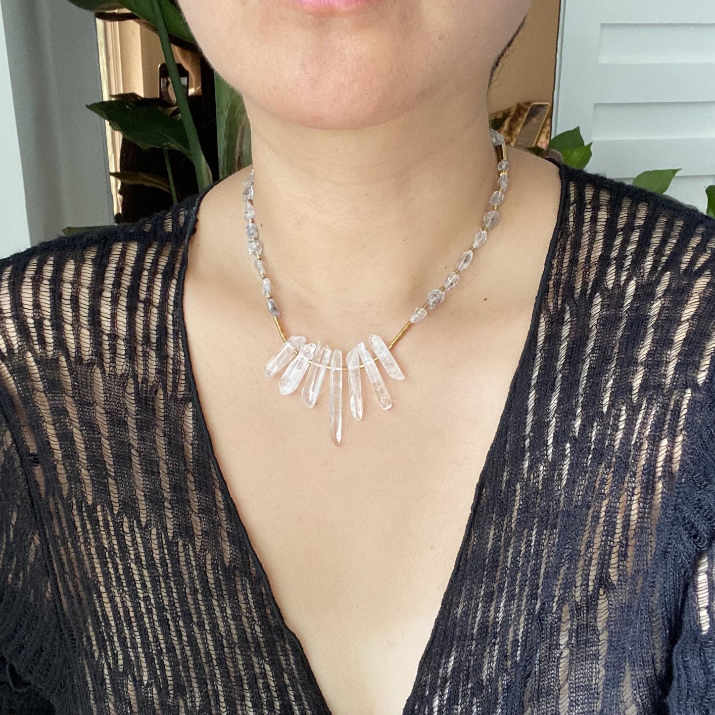 Statement Halskette mit Bergkristall-Spitzen · Crystal Choker aus klarem Quarz & schwarzem Rutilquarz · handgefertigt · Geschenk für Frauen