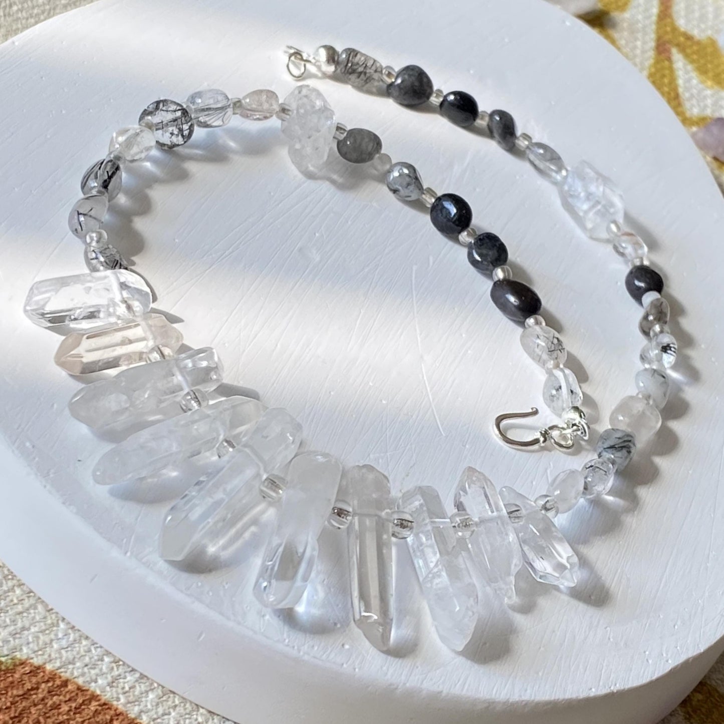 Statement Halskette mit Bergkristall-Spitzen · Boho Crystal Choker aus Quarz & Rutilquarz · 925 Silber Haken · Geschenk für Frauen