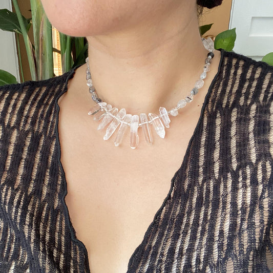Statement Halskette mit Bergkristall-Spitzen · Boho Crystal Choker aus Quarz & Rutilquarz · 925 Silber Haken · Geschenk für Frauen