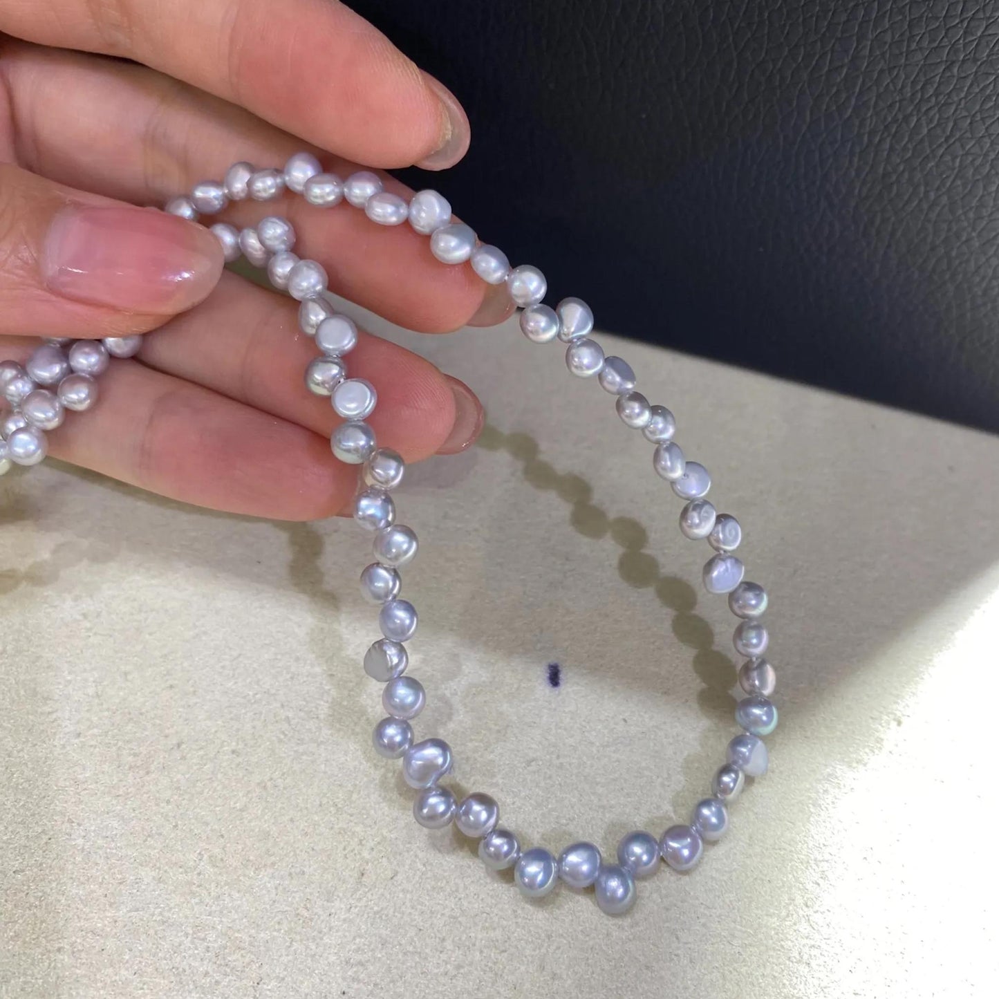 Barock Süßwasserperlen in Grau Lavendel für DIY Schmuckherstellung, unregelmäßige Naturperlen, Perlenstrang zum Basteln