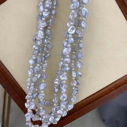 Handgefertigte silberblaue Barock Keshi Süßwasserperlenkette, unregelmäßige Nugget Perlen, natürliche Schmuck Geschenkidee