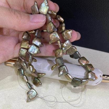 Gefärbte grüne Barock Süßwasserperlen Strang mit unregelmäßigen flachen Nugget Perlen für Schmuckherstellung DIY Bastelmaterial