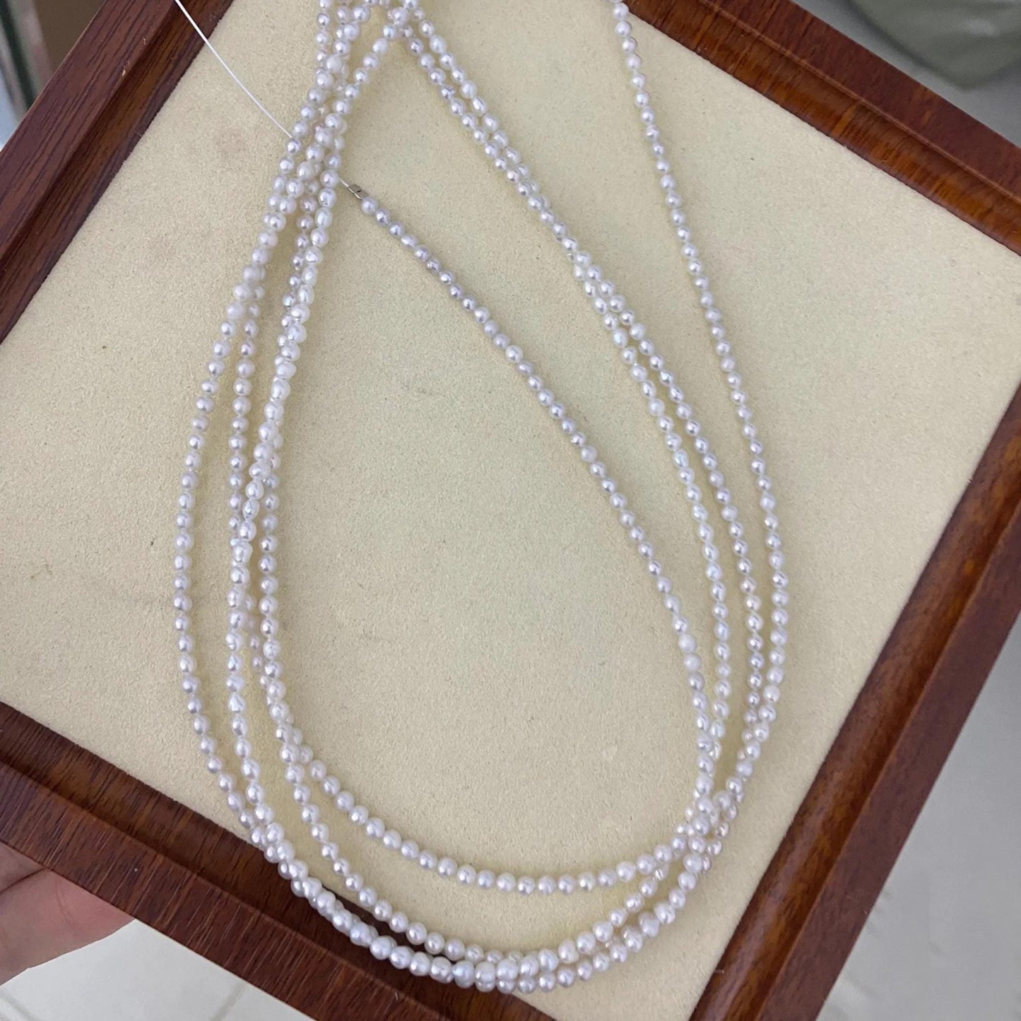 Natürliche weiße Süßwasserperlen Strang, kleine runde Perlen für DIY Schmuckherstellung, zarte Perlenkette, Mini Beads Handmade