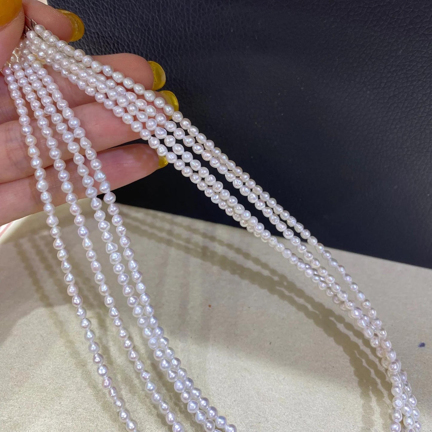 Natürliche Süßwasserperlen – Kleine unregelmäßige Nugget-Perlen in Weiß, für DIY-Schmuck, Ketten & Armbänder, ca. 3,3mm