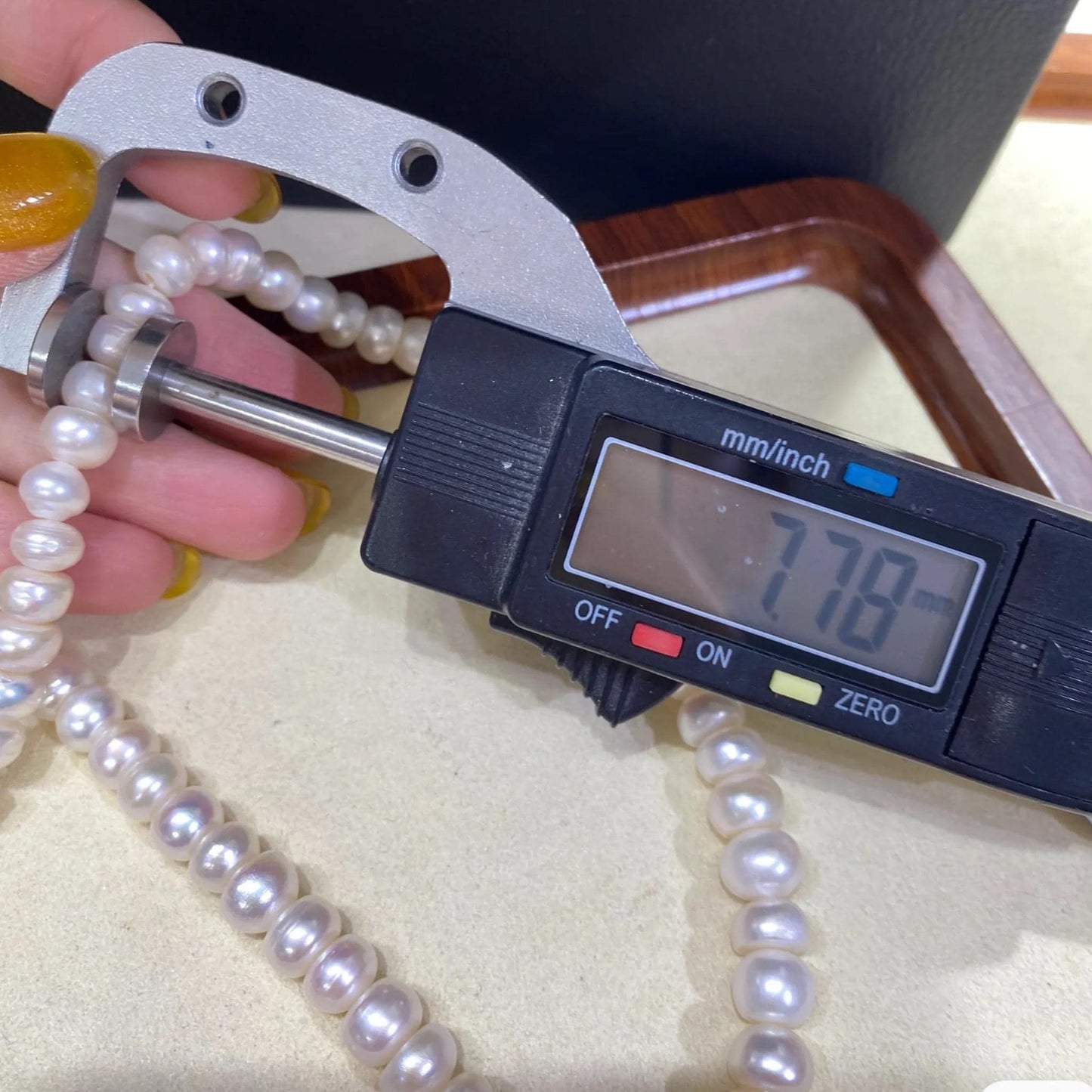 Natürliche Süßwasserperlen Strang zum Schmuck Basteln, weiße Barockperlen mit Glanz, chunky Nugget Perlen für DIY Armbänder & Ketten