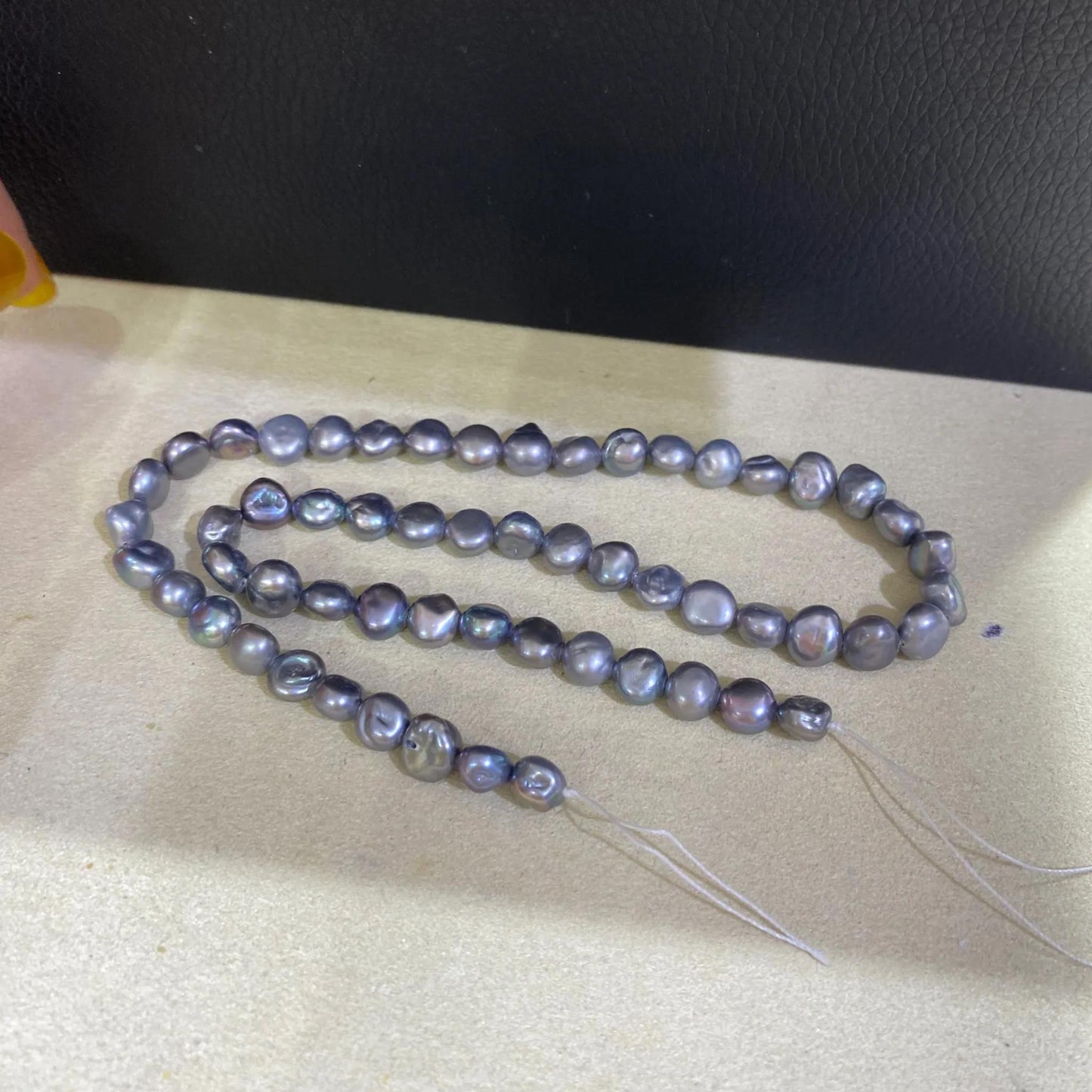 Barocke Süßwasserperlen in Blau-Grau für Schmuckherstellung, DIY Perlenstrang mit Metallic-Glanz für Armbänder, Ketten & Ohrringe