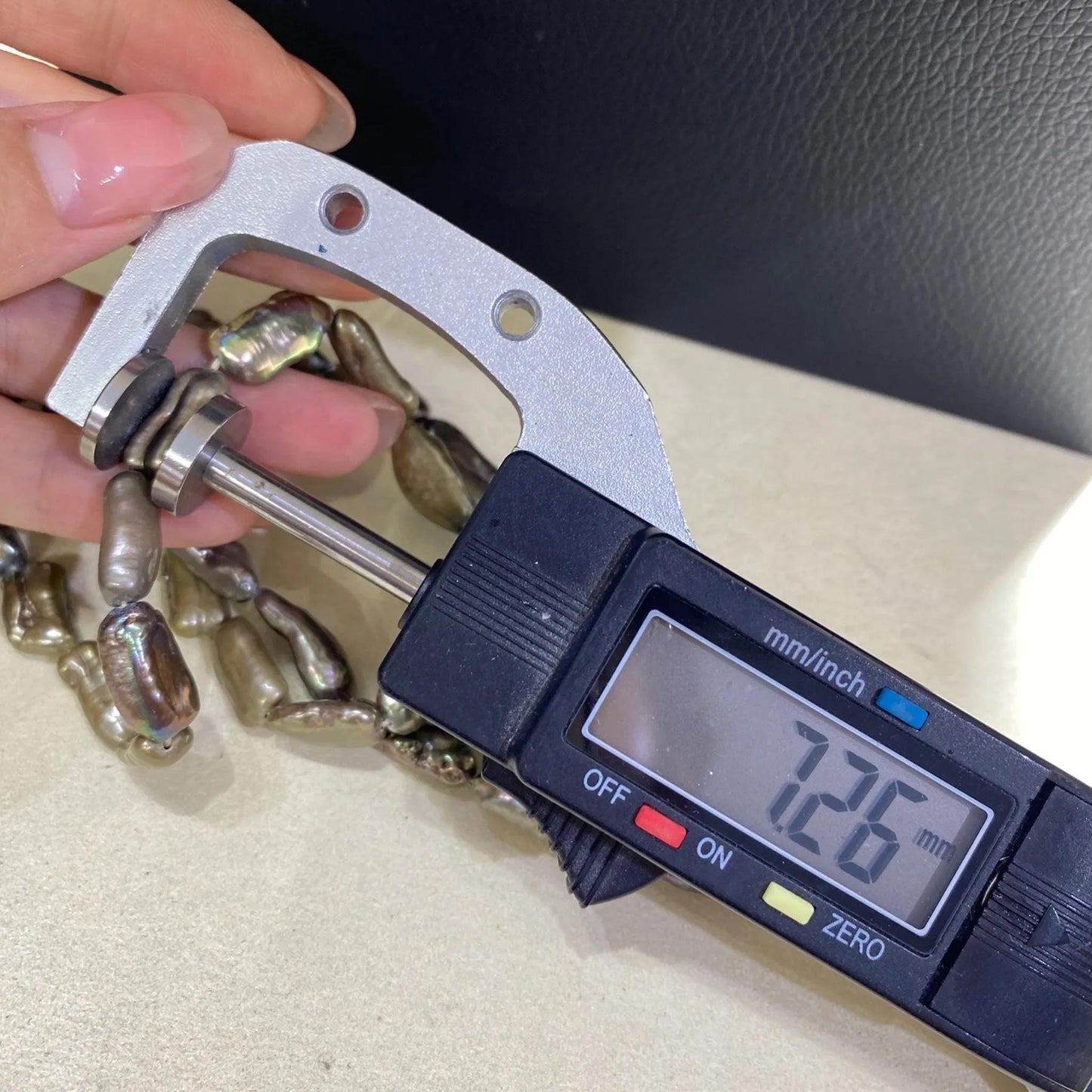 Natürliche barocke Stabperlen in Pfauengrün aus Süßwasserperlen, organische DIY Schmuckperlen für Ketten Armbänder Boho Projekte