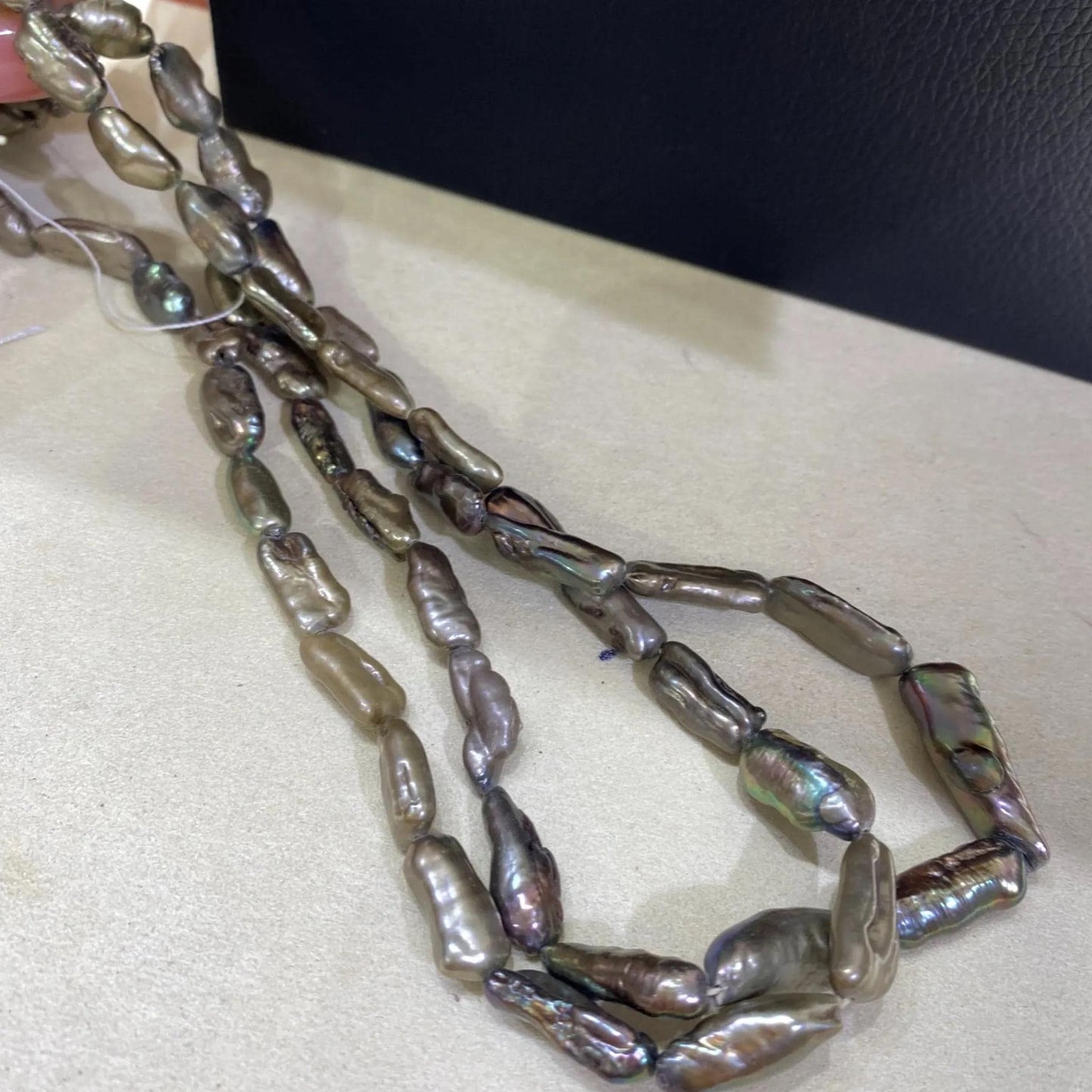 Natürliche barocke Stabperlen in Pfauengrün aus Süßwasserperlen, organische DIY Schmuckperlen für Ketten Armbänder Boho Projekte