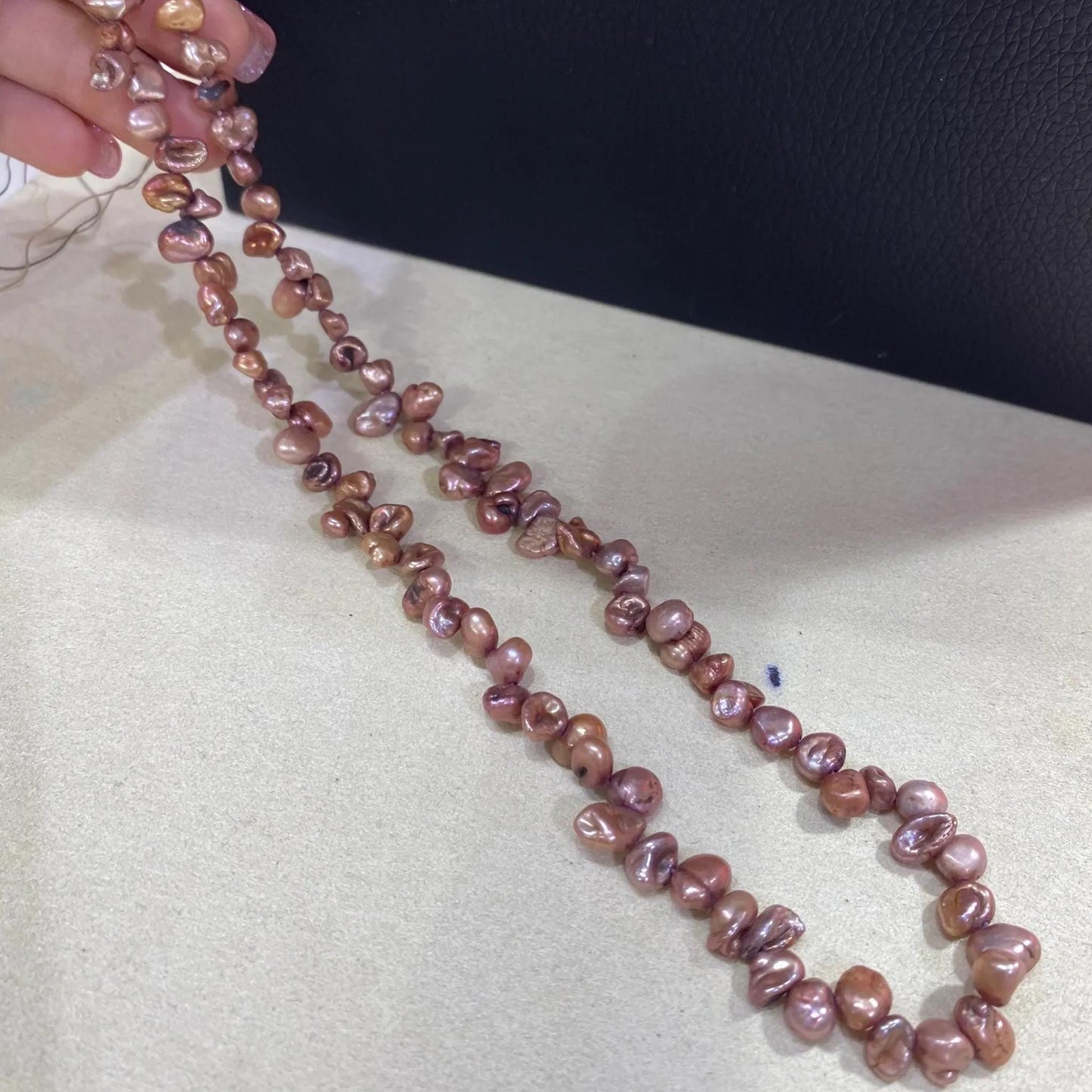 Gefärbte Barock Süßwasserperlen in Blütenform für DIY Schmuck, Unregelmäßige Nugget Perlen in Violettbronze für Armband oder Kette