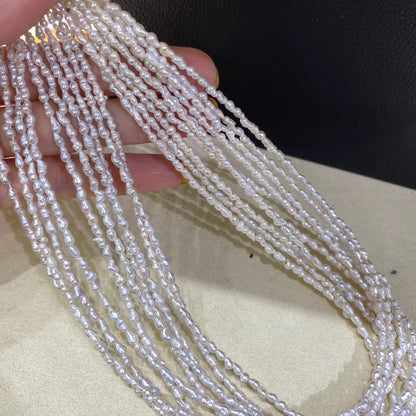 Natürliche weiße Barockperlen aus Süßwasser, unregelmäßige Mini-Perlen für DIY-Schmuck, Boho-Hochzeitsdesigns und romantische Handarbeiten