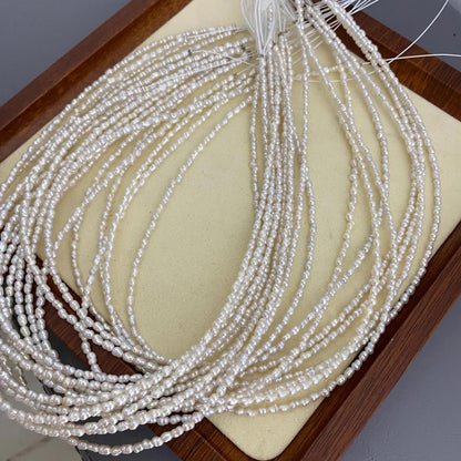 Tiny Barock Süßwasserperlen Strang für Schmuckherstellung, natürliche unregelmäßige weiße Reisform Perlen DIY Zubehör