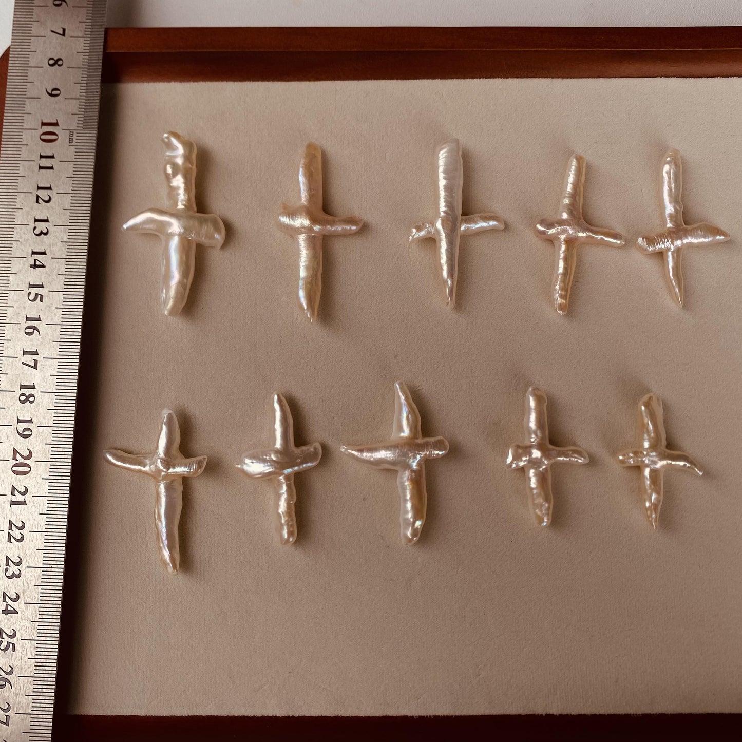 Barock Kreuzförmige Süßwasserperle Einzelstück für Schmuckherstellung, Natürliche weiße Perle mit Glanz, Spiritueller Anhänger DIY