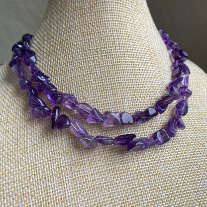 Natürliche Amethyst Chips Perlen, tiefviolette Kristalle für Schmuckherstellung, Boho DIY Bastelperlen, unregelmäßige Nuggets Strang 40cm