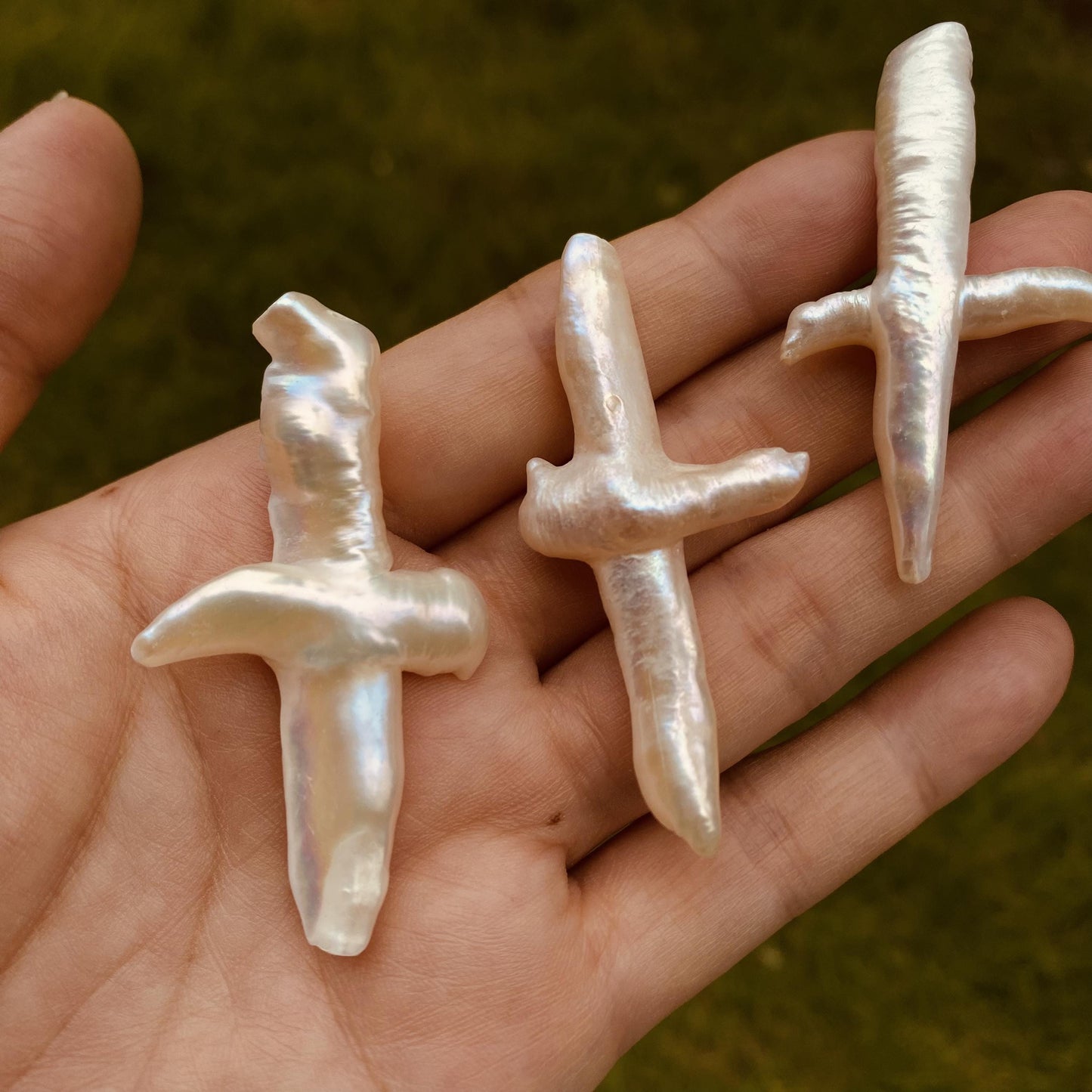 Barock Kreuzförmige Süßwasserperle Einzelstück für Schmuckherstellung, Natürliche weiße Perle mit Glanz, Spiritueller Anhänger DIY