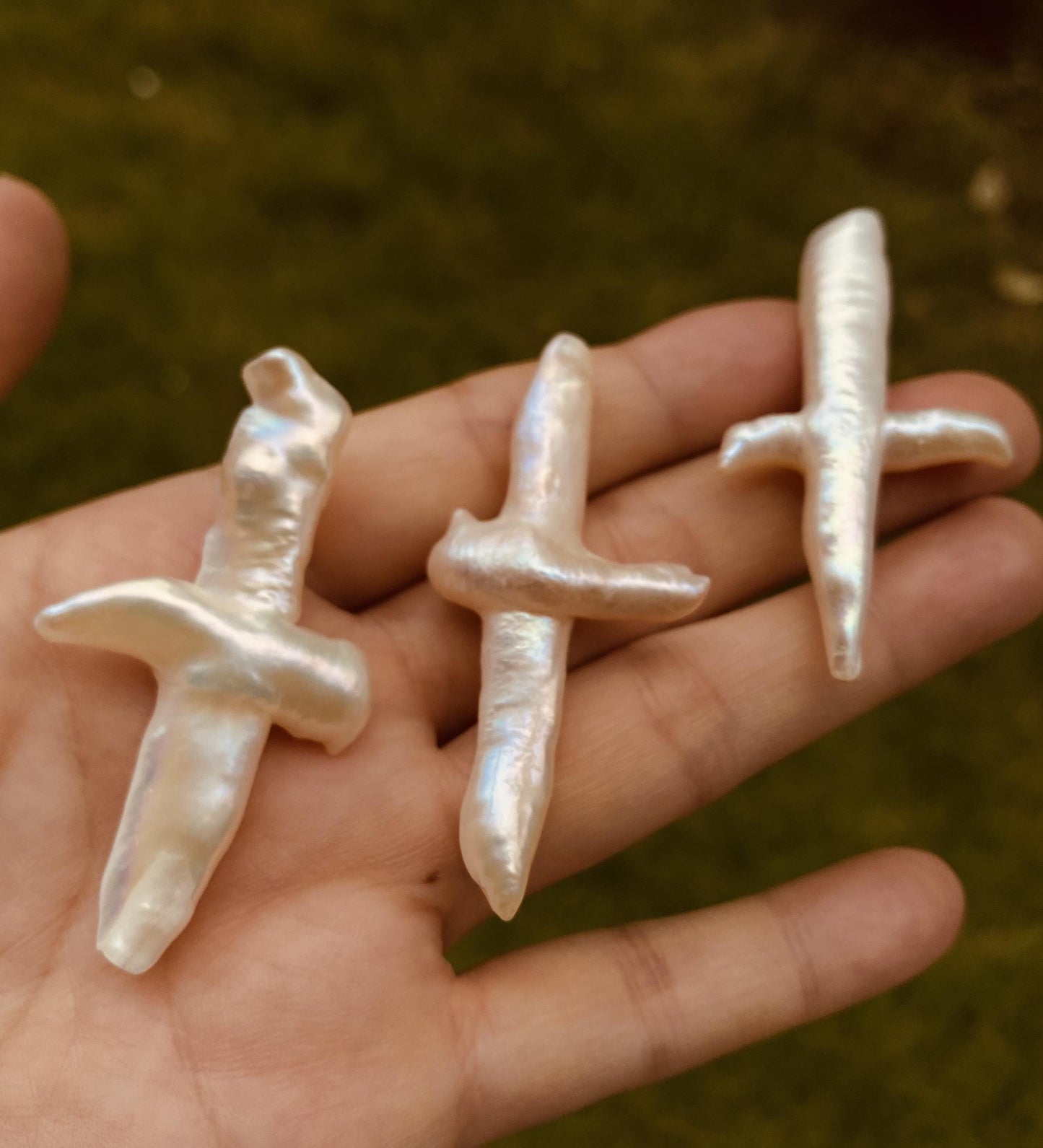 Barock Kreuzförmige Süßwasserperle Einzelstück für Schmuckherstellung, Natürliche weiße Perle mit Glanz, Spiritueller Anhänger DIY