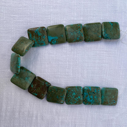 Boho Schmuckperlen für DIY Halsketten Armbänder, Rekonstruierte Türkis Steine in Fliesenform, Große grüne Statement Perlen