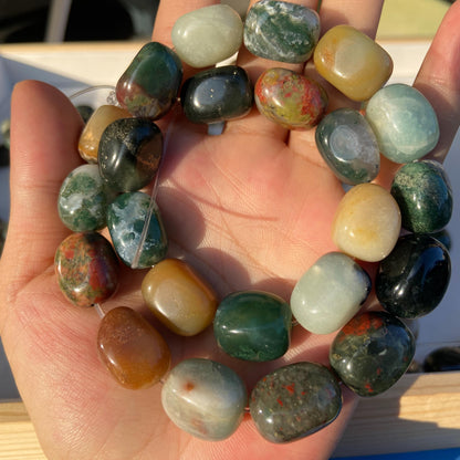 Bunte Natursteinperlen für Schmuckherstellung, Gemischte Achat und Amazonit Trommelsteine, Boho Chakra Nugget Strang für DIY Armbänder