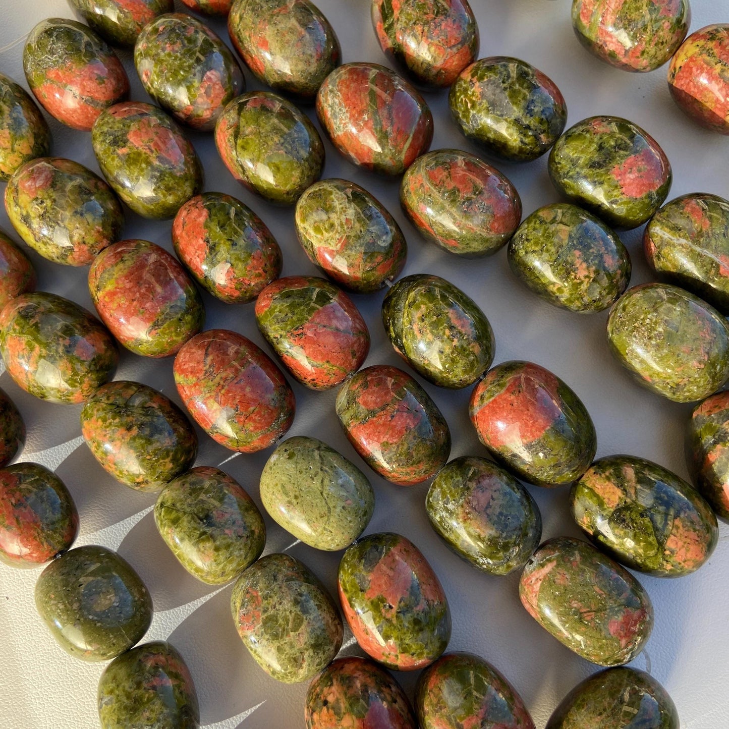 Natürliche indische Achat Edelsteinperlen für DIY Schmuck – Große polierte Nugget Ovalperlen in Erdtönen für Armband & Halskettenherstellung