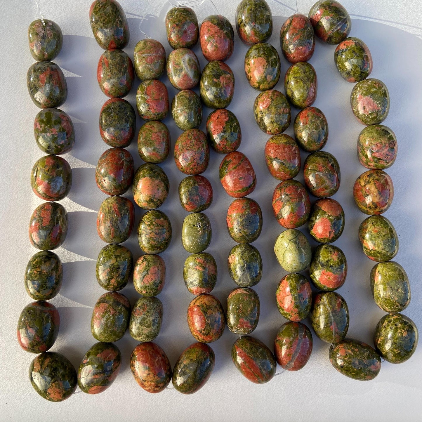 Natürliche indische Achat Edelsteinperlen für DIY Schmuck – Große polierte Nugget Ovalperlen in Erdtönen für Armband & Halskettenherstellung