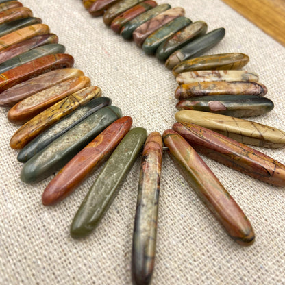 Naturstein Perlen Picasso Jaspis Spike Form für Boho Schmuck DIY, Bastelperlen zum Ketten Ohrringe Armband Design, 38cm Strang