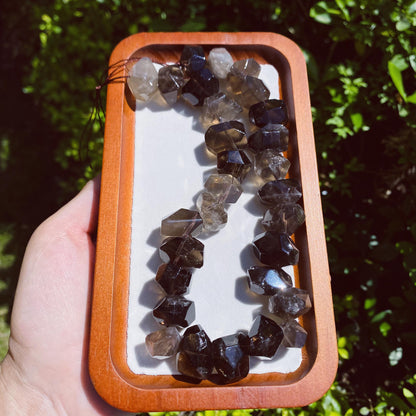 Natürliche Rauchquarz Perlen Strang, unregelmäßig facettierte Kristall Nuggets für Schmuckherstellung, Boho DIY Heilstein Bastelperlen 40cm