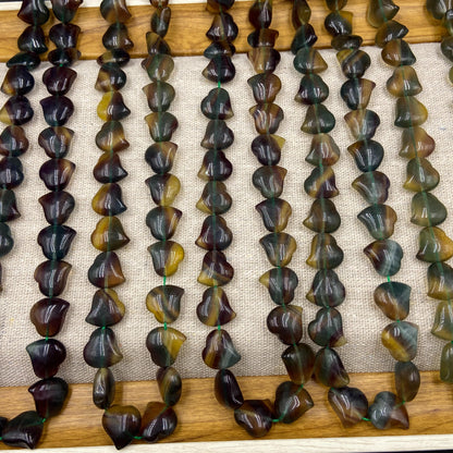 Regenbogenfarbene Naturstein Herzperlen für Boho Schmuck DIY Heilstein Armband Spiritueller Kristall Energieperlen aus Russland