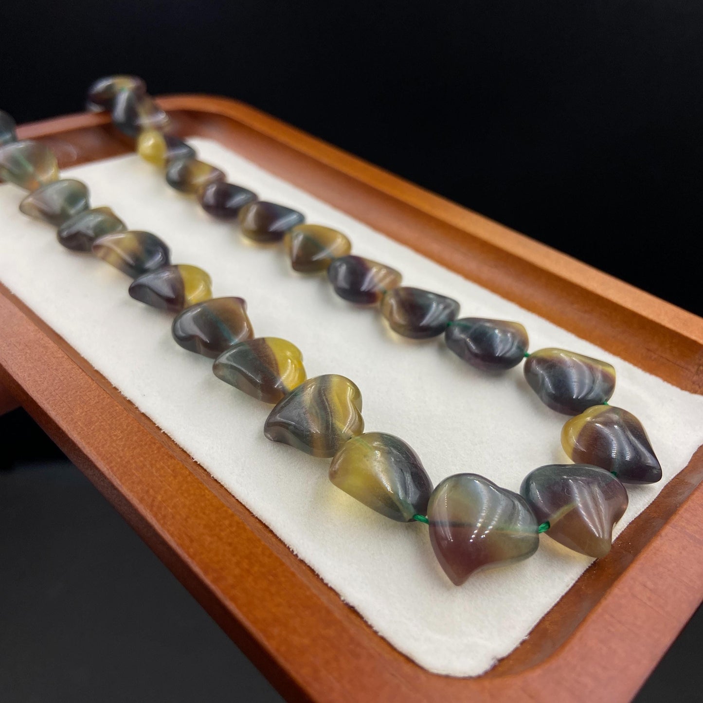 Regenbogenfarbene Naturstein Herzperlen für Boho Schmuck DIY Heilstein Armband Spiritueller Kristall Energieperlen aus Russland