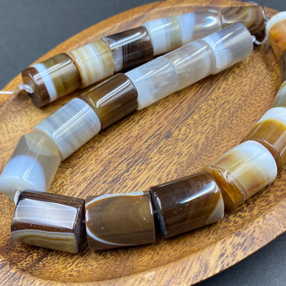 Naturstein Perlen braun gestreift für Schmuckherstellung, Boho DIY Zylinder Edelstein, Achat Bastelperlen für Armband oder Halskette