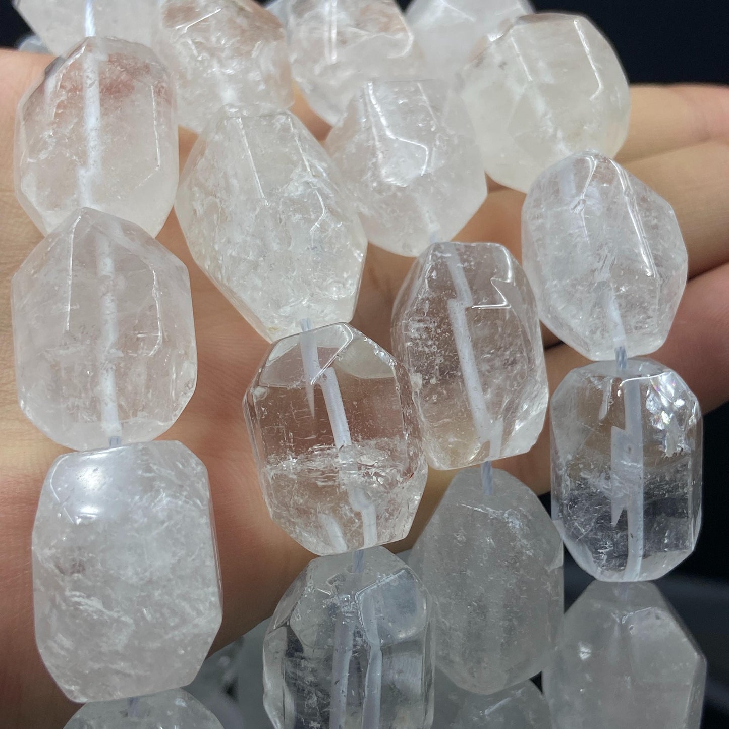 Facettierte Naturstein Perlen für Boho Schmuck DIY Projekte, Klarer Kristall für Heilstein Armband Kette Basteln 40cm Strang