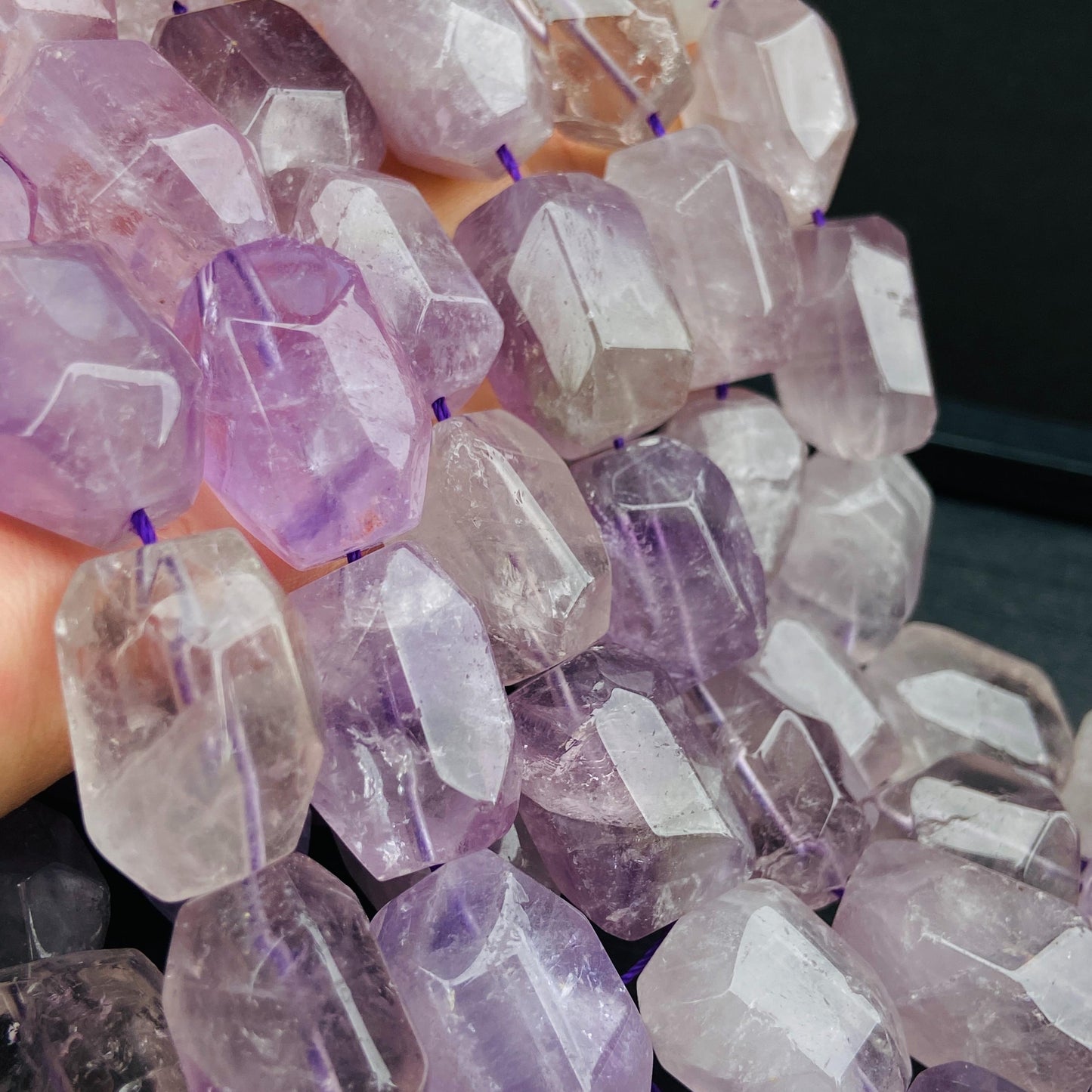 Natürliche Amethyst Perlen Nuggets, lila Kristall Steine für Schmuckherstellung, Boho DIY Bastelperlen, facettierte Edelsteine Strang