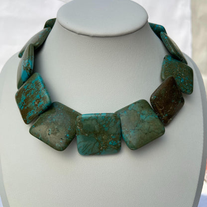 Boho Schmuckperlen für DIY Halsketten Armbänder, Rekonstruierte Türkis Steine in Fliesenform, Große grüne Statement Perlen