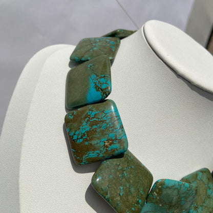 Boho Schmuckperlen für DIY Halsketten Armbänder, Rekonstruierte Türkis Steine in Fliesenform, Große grüne Statement Perlen