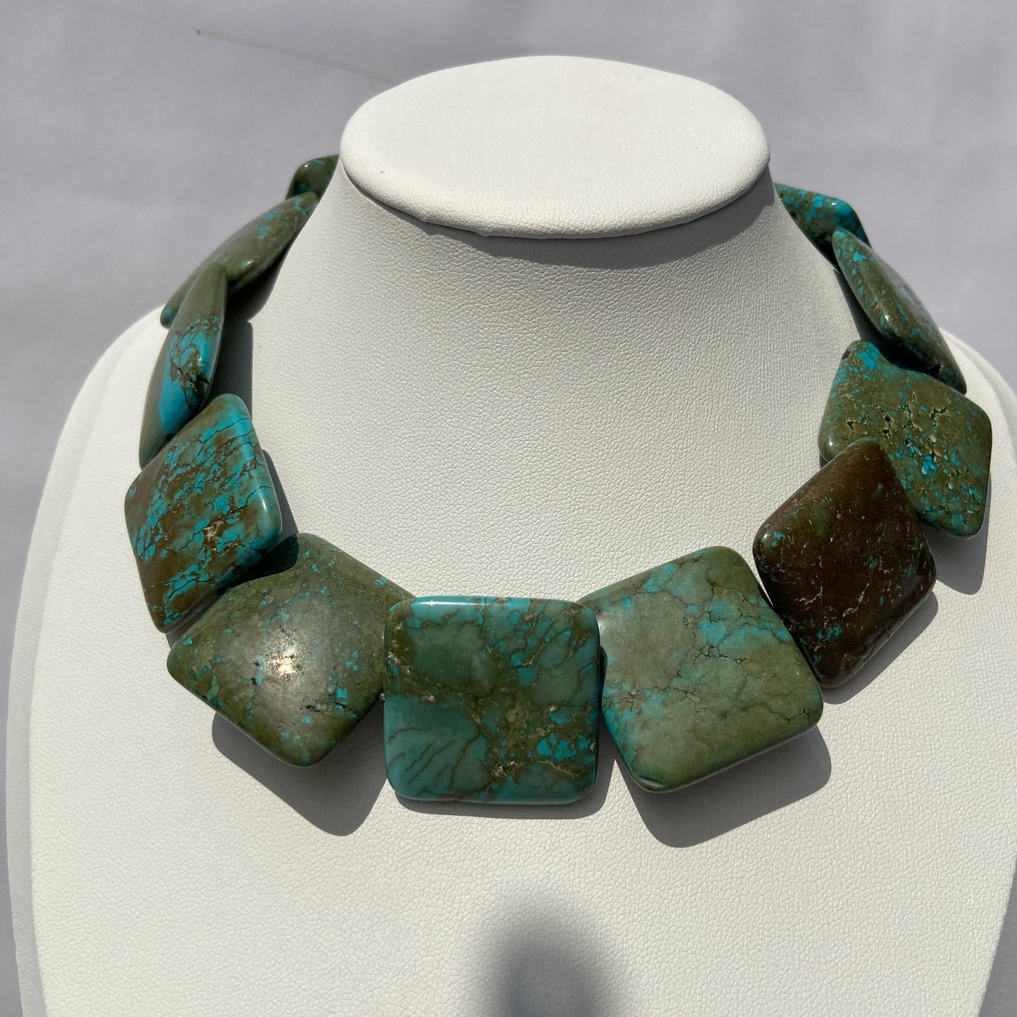 Boho Schmuckperlen für DIY Halsketten Armbänder, Rekonstruierte Türkis Steine in Fliesenform, Große grüne Statement Perlen