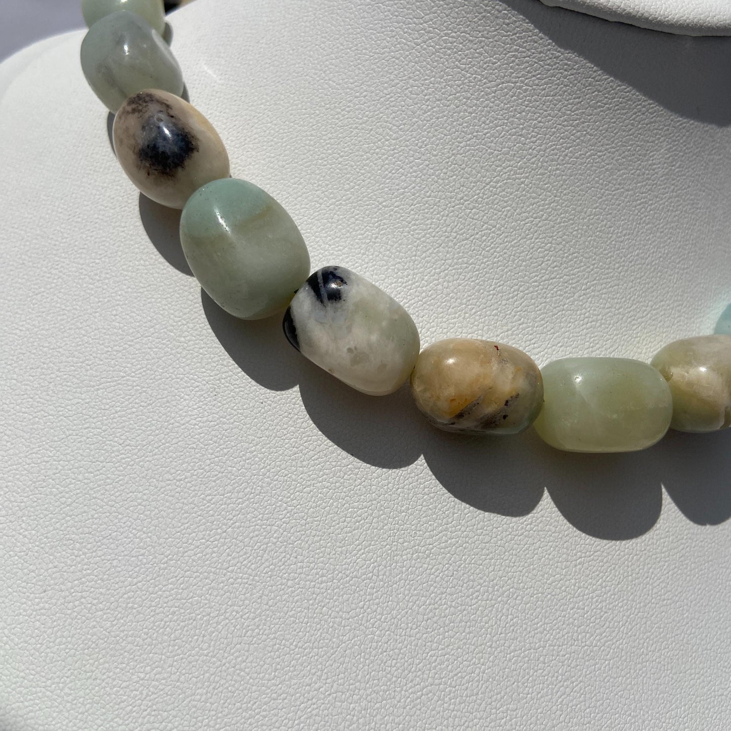 Boho Schmuckperlen für Armbänder Halsketten, Natürlicher Amazonit Edelstein, Bunte Nugget Perlenstrang für DIY Projekte