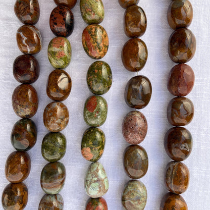 Natürliche indische Achat Edelsteinperlen für DIY Schmuck – Große polierte Nugget Ovalperlen in Erdtönen für Armband & Halskettenherstellung