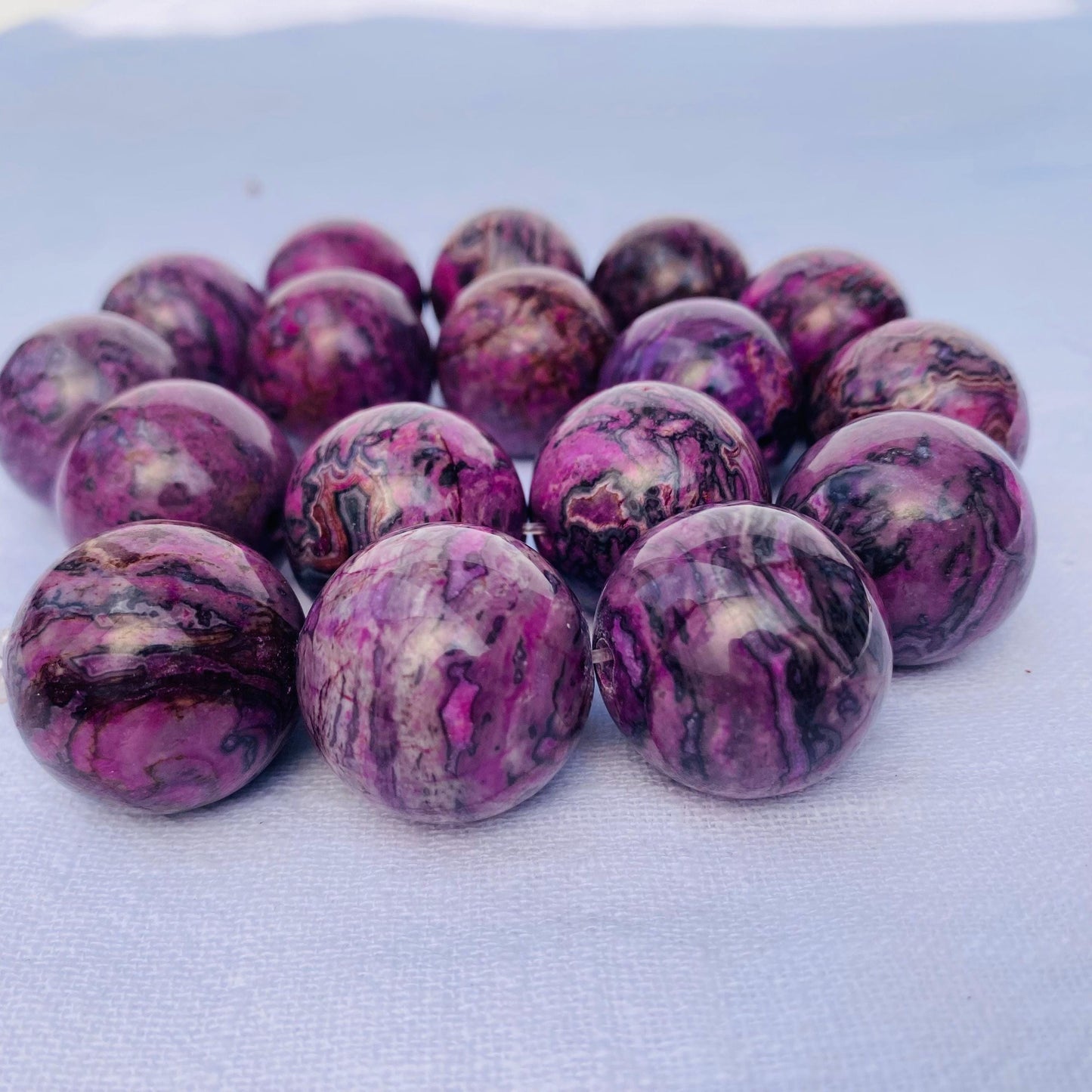 Große Charoit Perlen lila Naturstein rund poliert DIY Schmuckperlen für Armbänder Ketten Hauptperle Heilstein 24mm