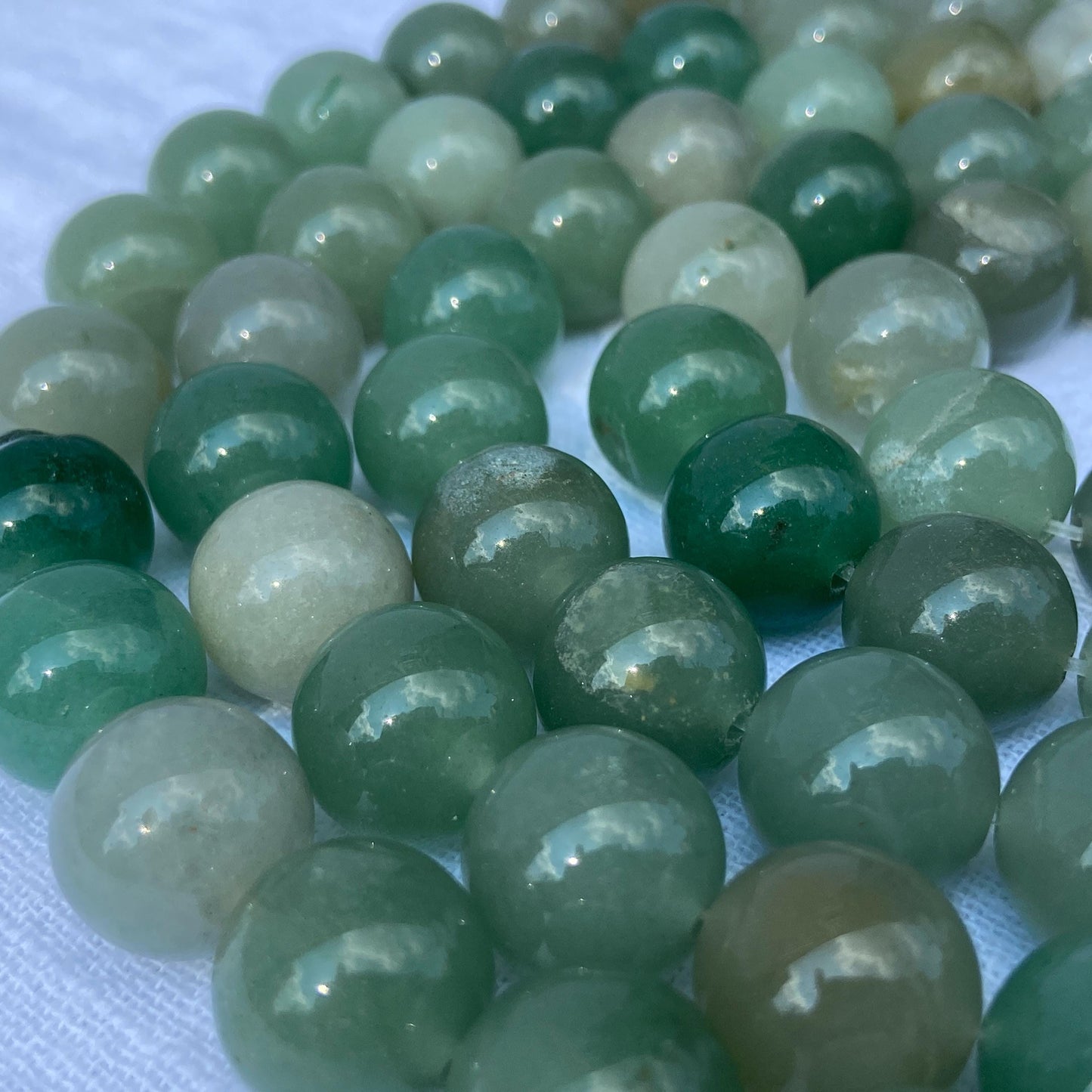 Grüne Aventurin Perlen für DIY Schmuckherstellung – Natürliche Heilsteine in rundem Schliff, poliert, für Armband & Mala Ketten Projekte