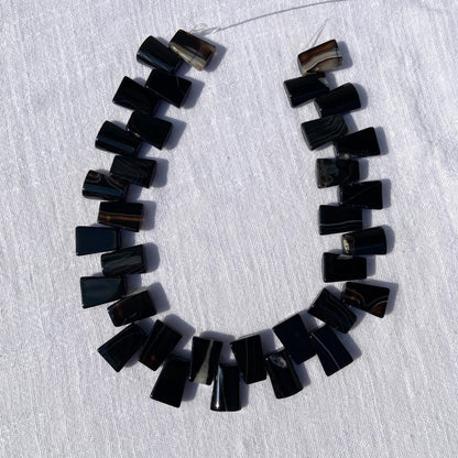 Natürliche Schwarze Achat-Perlen – Polierte Edelstein-Treppenperlen für Schmuckherstellung, Mala, Energieheilung & Boho DIY-Projekte,